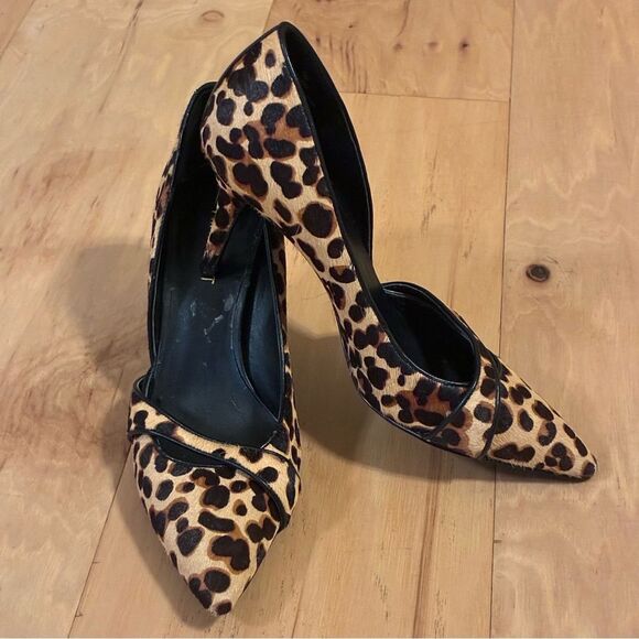 Worn once! Womens size 6 M Nine West leopard print D’Orsay pump. Pristine! - Picture 1 of 14